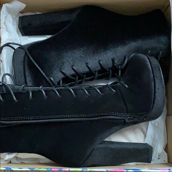 Suede Platform booties/heels - Picture 3 of 3